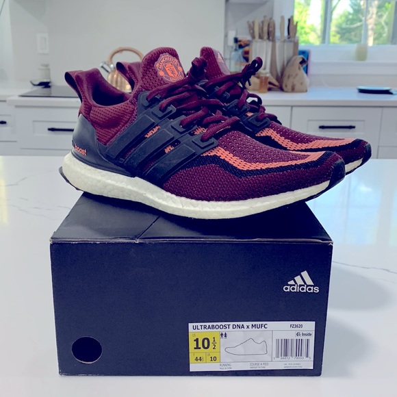 ultraboost dna manchester united